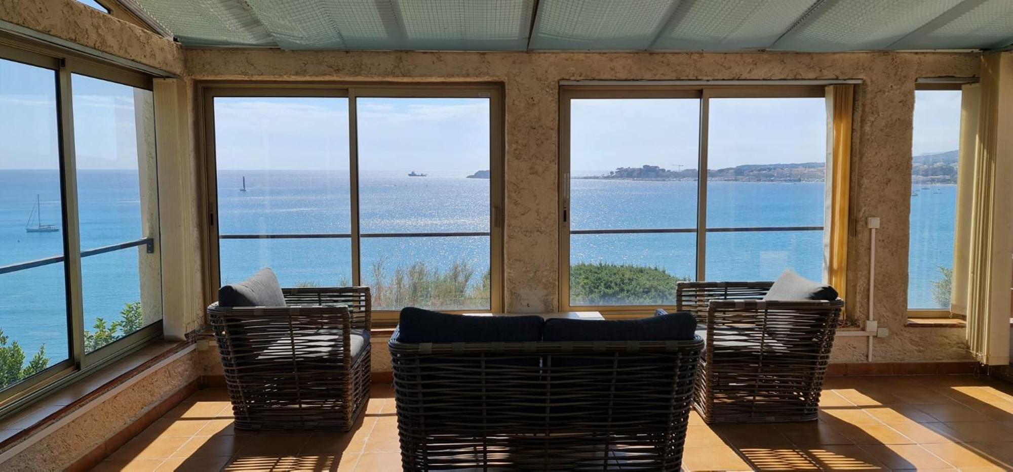 Villa Sur La Mer, 4 Chambres - 8 Personnes Sanary-sur-Mer Exteriör bild
